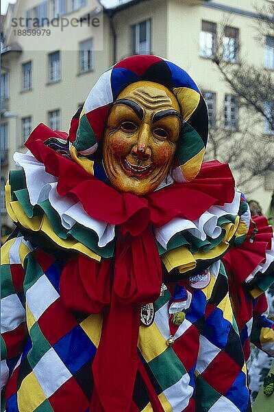 Mensch in Karnevalskostüm  Lindau  Bodensee  Bayern  Deutschland  Fastnacht  Europa