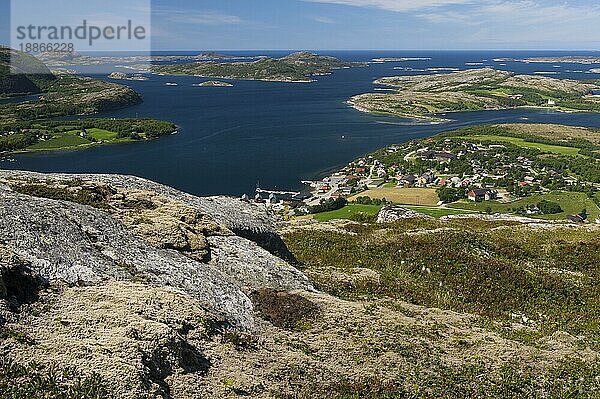 Fjord  Lauvsnes  Norwegen  Europa