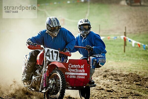 Seitenwagen-Motocross beim Goodwood Revival