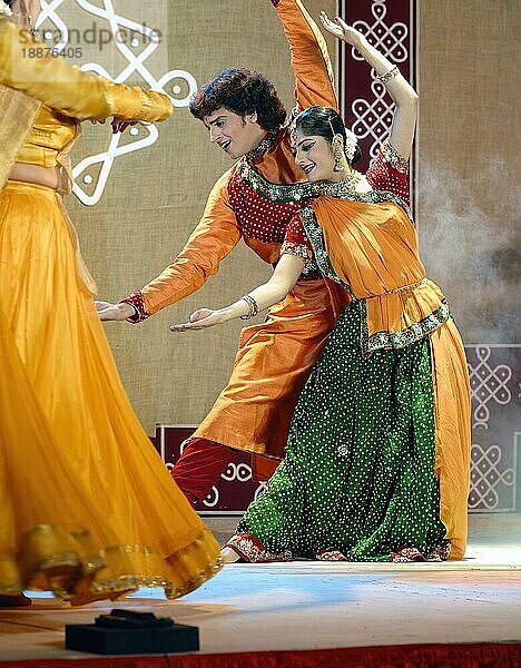 Kathak-Tanz beim Natiyanjali-Festival im Perur-Tempel  Tamil Nadu  Indien  Asien