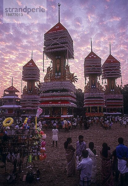 Kumbha-Bharani-Fest im Chettikulangara-Tempel  Kerala  Südindien  Indien  Asien