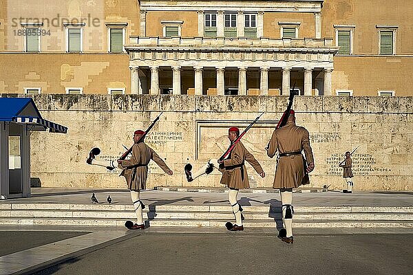 Athen Griechenland. Wachablösung auf dem Syntagma-Platz vor dem Griechischen Parlament