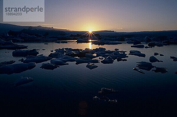 Eis  Gletschersee Joekulsarlon  Jökulsarlon  Island  Europa