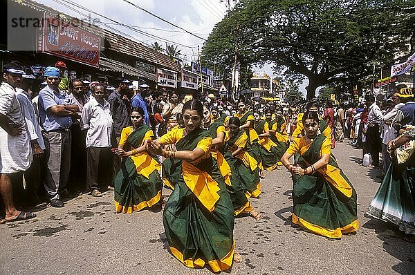 Athachamayam Feier in Thrippunithura Tripunithura während des Onam Festes in der Nähe von Ernakulam  Kerala  Südindien  Indien  Asien