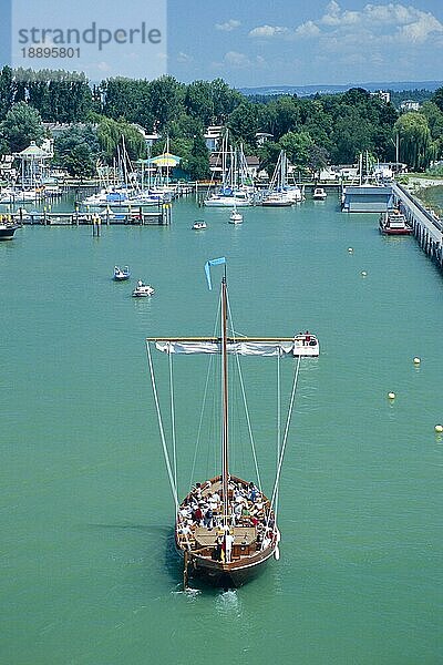 Boot beim Seehasenfest  Friedrichshafen  Baden-Württemberg  Deutschland  Europa