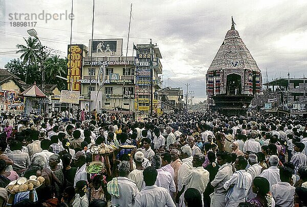 Chariot Festival während Arudra Dharsan in Chidambaram  Tamil Nadu  Südindien  Indien  Asien