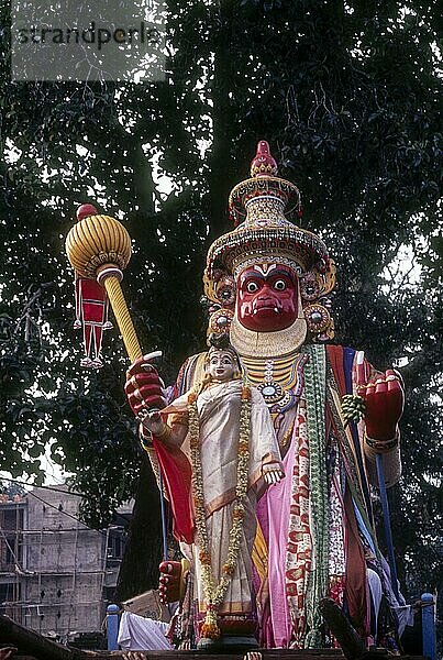 Hanuman beim Kumbha-Bharani-Fest im Chettikulangara-Devi-Tempel  Alappuzha Aleppey  Kerala  Südindien  Indien  Asien