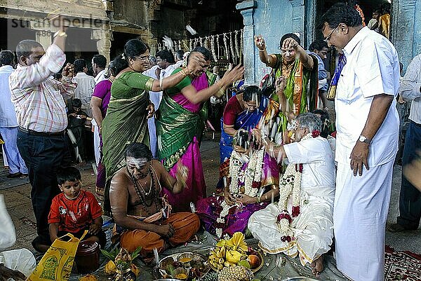 Shastiapthapoorthi  60-Jahr-Feier im Amritaghateswarar Abirami-Tempel in Thirukkadaiyur bei Mayiladuthurai  Tamil Nadu  Südindien  Indien  Asien