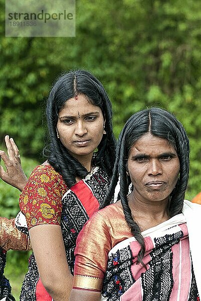 Todas  einer der großen indischen Ureinwohnerstämme  Nilgiris  Ooty Udhagamandalam  Tamil Nadu  Südindien  Indien  Asien