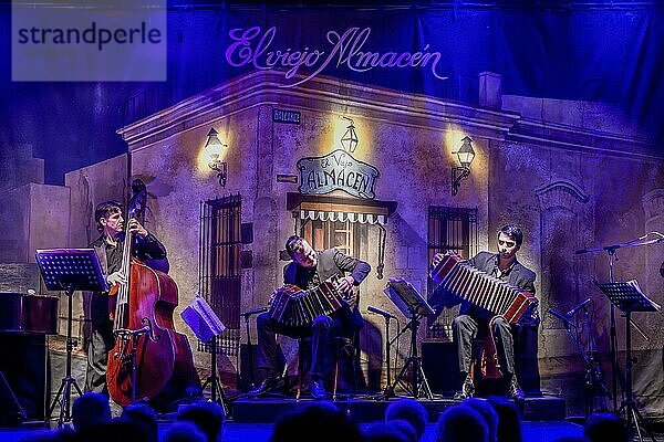 Tangomusiker im Tango-Lokal El Viejo Almacén  San Telmo  Buenos Aires  Argentinien  Südamerika