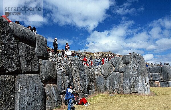 Tests zum Inka-Fest an den Ruinen der Inka-Festung  Saqsawaman  Peru  Südamerika