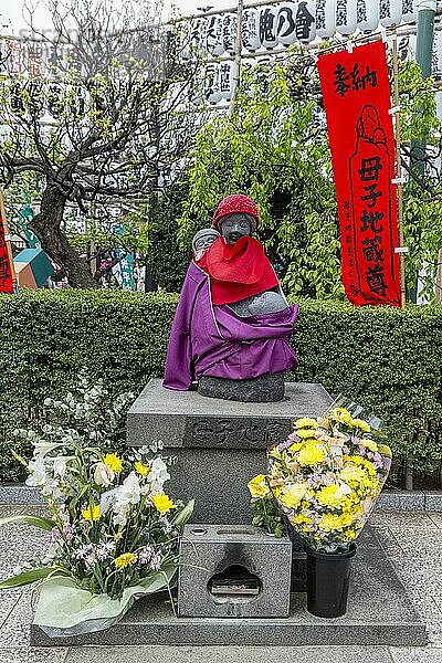 Tokio Japan. Senso Ji-Tempel in Asakusa