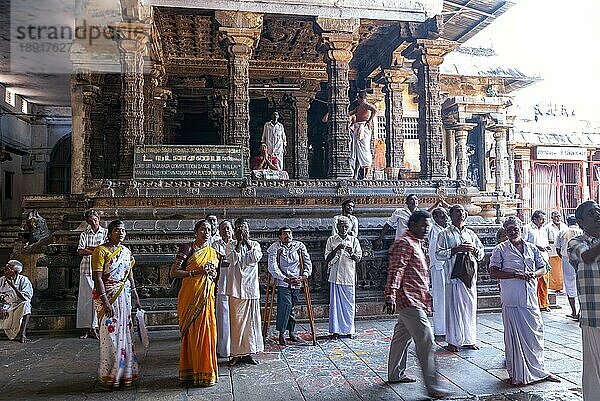 Die Nritta Sabha oder Tanzhalle mit einigen schönen Säulen im Thillai Nataraja Tempel  Chidambaram  Tamil Nadu  Südindien  Indien  Asien