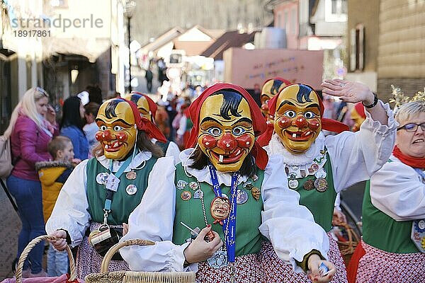 Fasnacht in Zell im Wiesental  traditionelle Masken  Zell  Baden-Württemberg  Deutschland  Europa