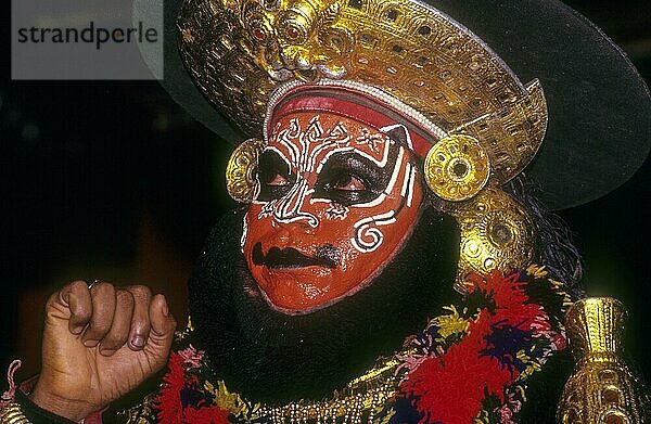 Koodiyattam Kodiyattom ist das sanskritische Theater von Kerala  das vor zwei Jahrtausenden entstanden sein soll. Kerala Kalamandalam in Cheruthuruthy oder Vallathol Nagar  Kerala  Südindien  Indien  Asien