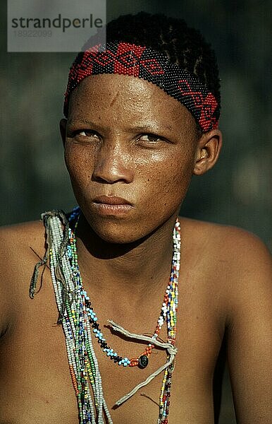 Bushman woman  africa  San  Buschmänner  Bushmen  Menschen  people  Kalahari  Namibia  Buschmann-Frau  Afrika
