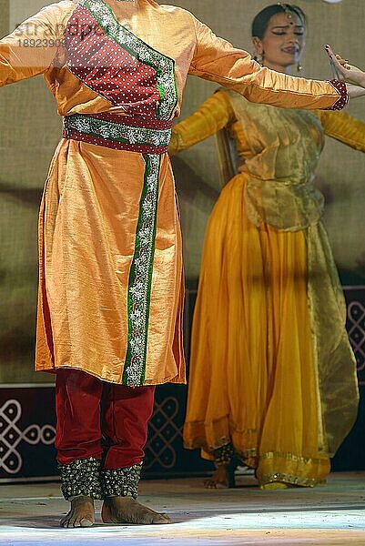 Kathak-Tanz beim Natiyanjali-Festival im Perur-Tempel  Tamil Nadu  Indien  Asien