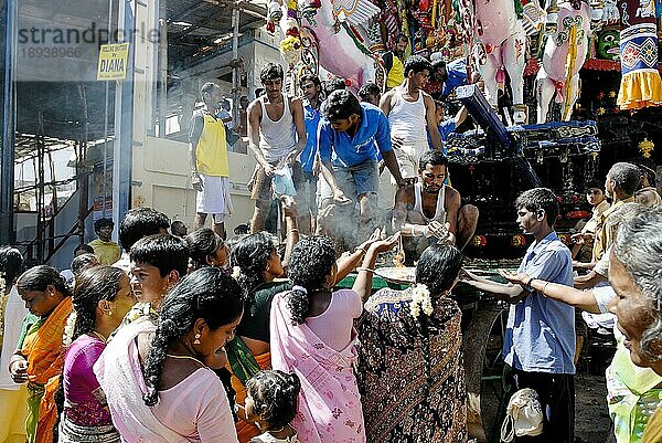 Chariot-Tempelfest im Kapaleeswarar-Tempel in Mylapore in Chennai  Tamil Nadu  Indien  Asien