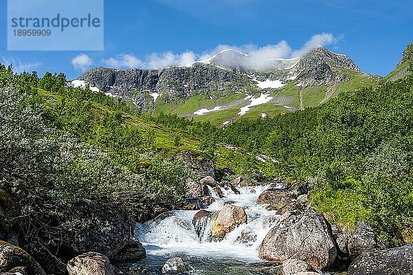 Schöne Berglandschaft in Norwegen am Rimstigen-Wanderweg