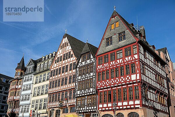 Traditionelle Fachwerkhäuser auf dem Römer  Frankfurt  Deutschland  Europa
