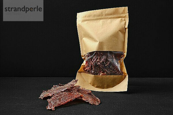 Getrocknetes Rindfleisch Jerky in Papierverpackung