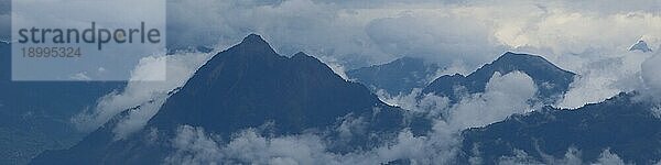Umrisse des Stanserhorns und anderer Berge in der Zentralschweiz