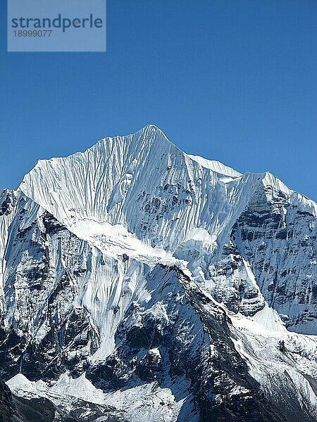 Schöner Berg im Himalaya