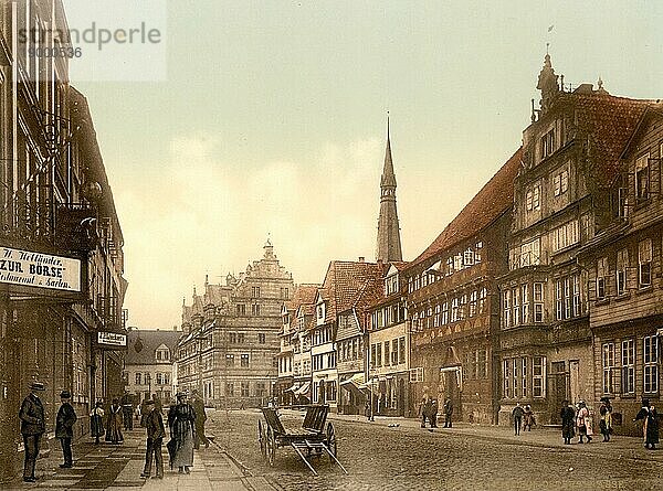 Die Osterstraße in Hameln in Niedersachsen  Deutschland  um 1900  Historisch  digital restaurierte Reproduktion eines Photochromdruck aus der damaligen Zeit  Europa