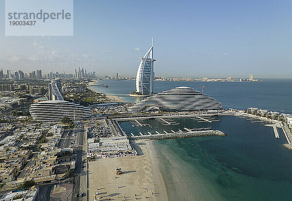 Luftaufnahme des Burj Al Arab Hotels  Jumeirah  Dubai  Vereinigte Arabische Emirate  Naher Osten