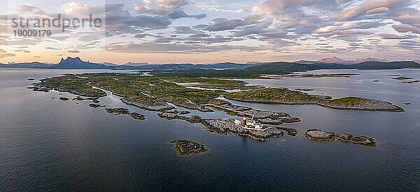 Leuchtturm Tranoy Fyr  Tranøy Fyr  Hamarøy  Ofoten  Vestfjord  Nordland  Norwegen  Europa