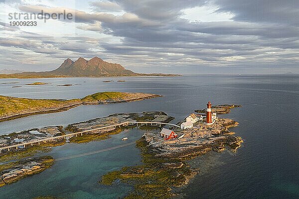 Leuchtturm Tranoy Fyr  Tranøy Fyr  Hamarøy  Ofoten  Vestfjord  Nordland  Norwegen  Europa