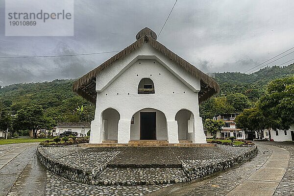 Traditionelle Kirche San Andres de Pisimbala  Unesco Weltkulturerbe  Tierradentro  Kolumbien  Südamerika