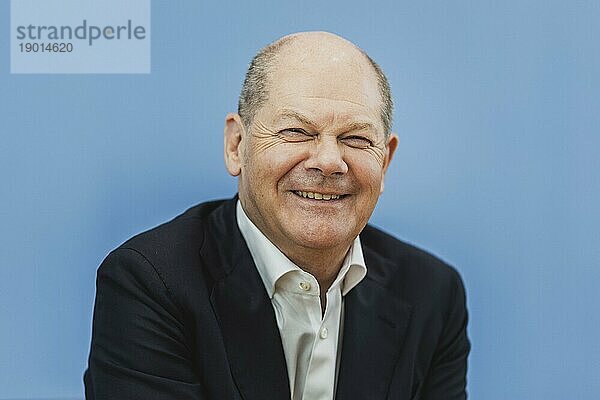 Olaf Scholz (SPD)  Bundeskanzler  aufgenommen im Rahmen einer Bundespressekonferenz zu aktuellen Themen der Innen- und Außenpolitik Berlin  14.07.2023.  Berlin  Deutschland  Europa