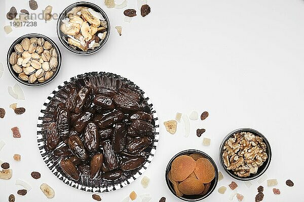 Kopieren Sie Raum Snacks Ramadan Tag Feier. Schönes Foto