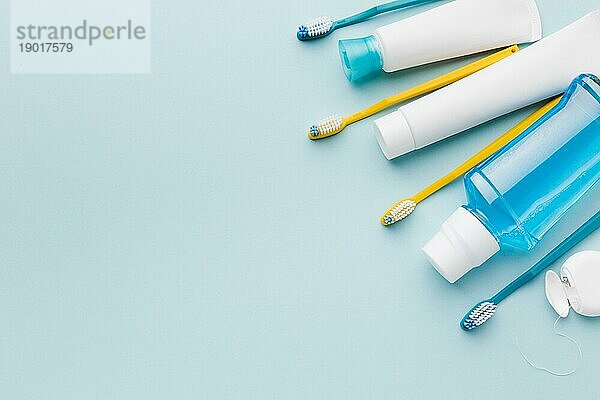 Zahnpflegeartikel kopieren Raum. Schönes Foto
