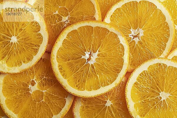 Orangenscheiben in der Draufsicht. Schönes Foto
