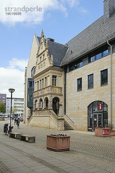 Tourist-Information und Fassade  Rathaus  Holzmarkt  Halberstadt  Harz  Sachsen-Anhalt  Deutschland  Europa