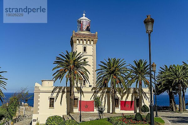 Schöner Leuchtturm von Cap Spartel in der Nähe von Tanger Stadt und Gibraltar  Marokko in Afrika