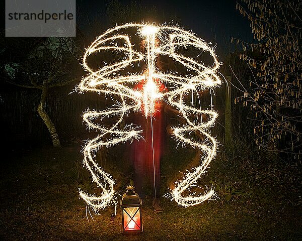 Abstraktes Feuerwerk Stern Weihnachten