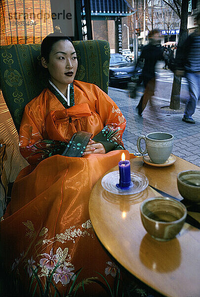 Traditionelle koreanische Tracht (Hanbok)  Insadong-Straße