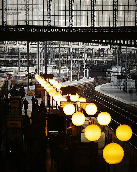Innenansicht des Bahnhofs Paris Nord.