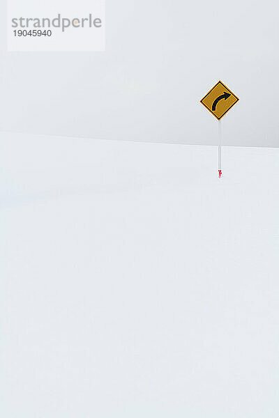 Ampel im Schnee  Biei  Hokkaido  Japan