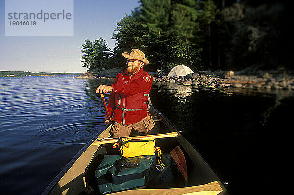 Registrierter Maine-Guide für Kanufahrten auf dem Lobster Lake  Maine.