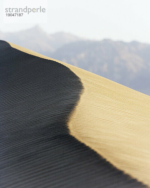 Vom Wind verwehter Sand im Death Valley National Park  Kalifornien.