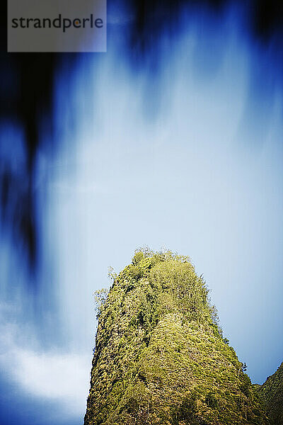 Iao Needle (Kuka Emoku) im Iao Valley State Monument auf der Insel Maui.