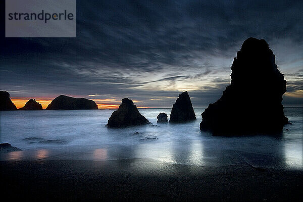 Sonnenuntergang am Rodeo Beach im Golden Gate National Parks Conservancy; Marin Headlands  Kalifornien; Winter 2006