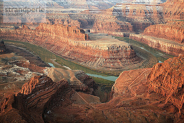 Malerische Aussicht auf den Schwanenhals im Colorado River  Dead Horse Point State Park  Utah.