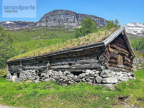 Traditionelles Gebäude Innerdalen  Nordland  Norwegen  Europa