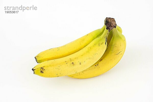 Bananen  Studioaufnahme  weisser Hintergrund  gesunde Ernährung
