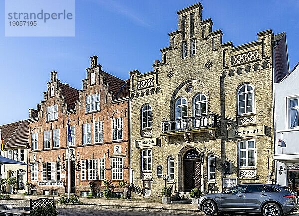 Traditionelles Gebäude der Altstadt  am Markt  Friedrichstadt  Nordfriesland  Schleswig-Holstein  Deutschland  Europa